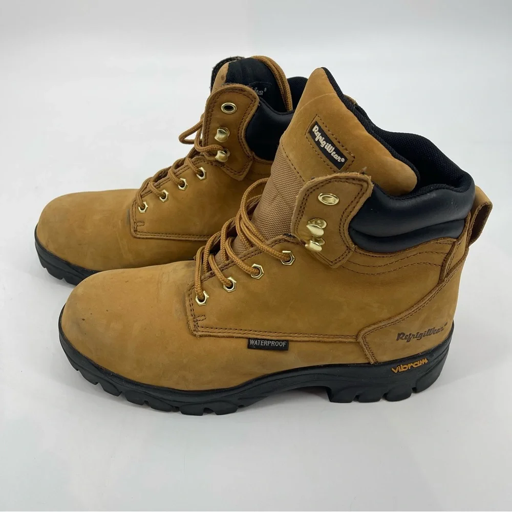 RefrigiWear, Mens, boots. Size 9.5 M good condition, Preowned waterproof